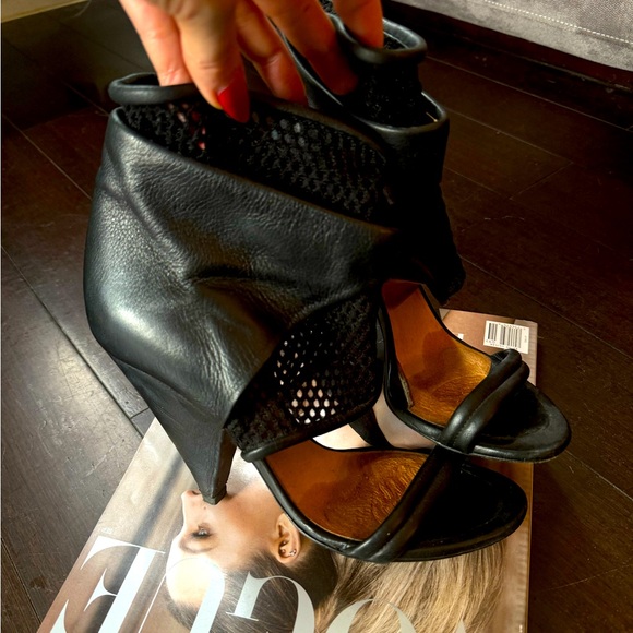 Iro leather ankle boots with netting detail, 4.5” heel, size 37, 6.5/7 - Picture 1 of 6